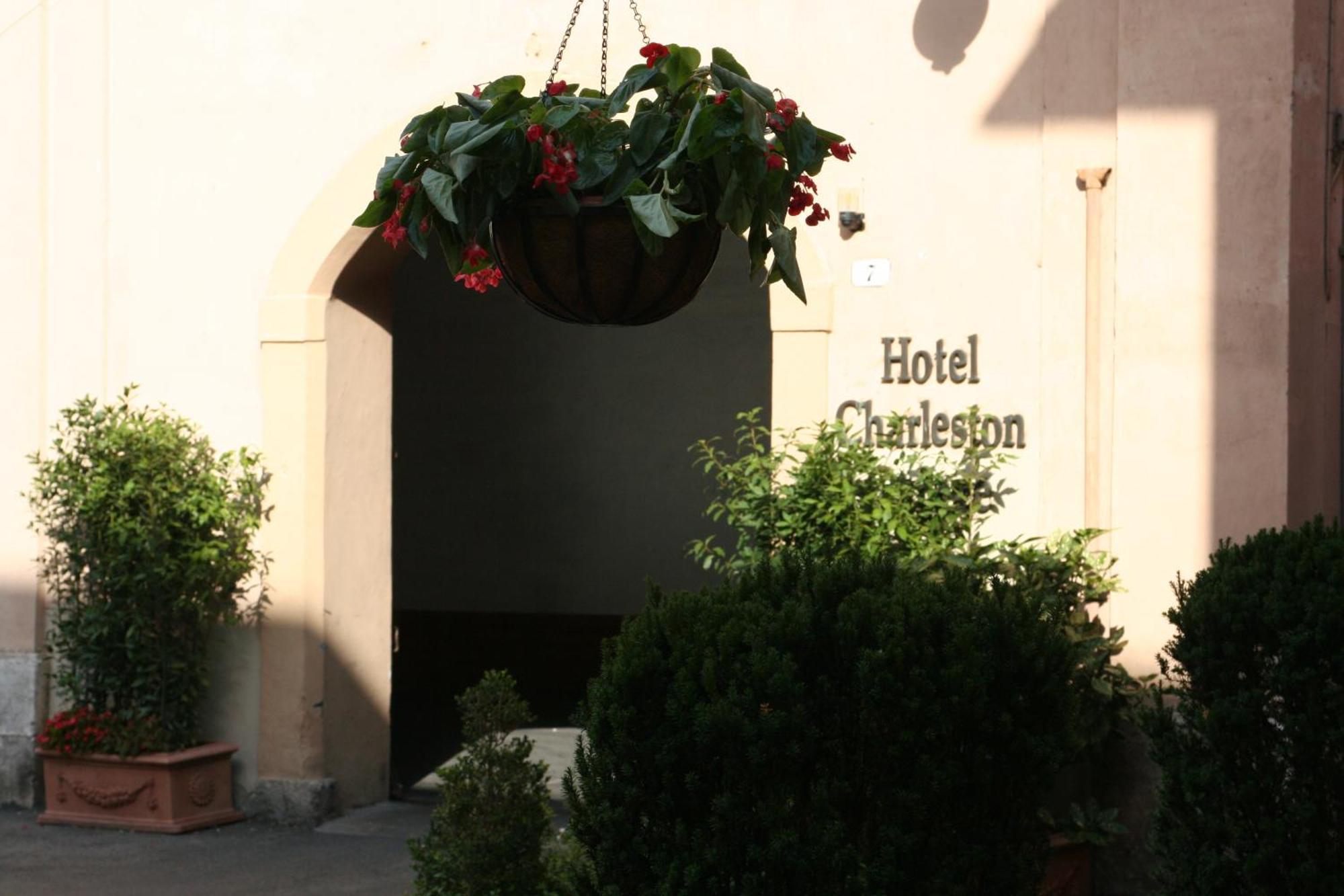 Hotel Charleston Spoleto Kültér fotó